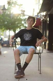 滑板黑人网红是谁,揭秘滑板黑人网红的传奇人生