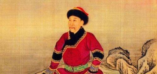 老者在路边吃瓜,老者闲适生活剪影